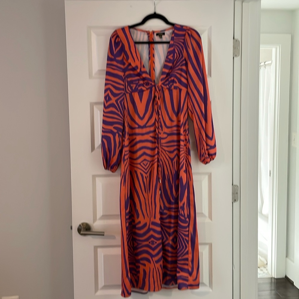 AFRM zebra dress orange and purple
Size MEDIUM